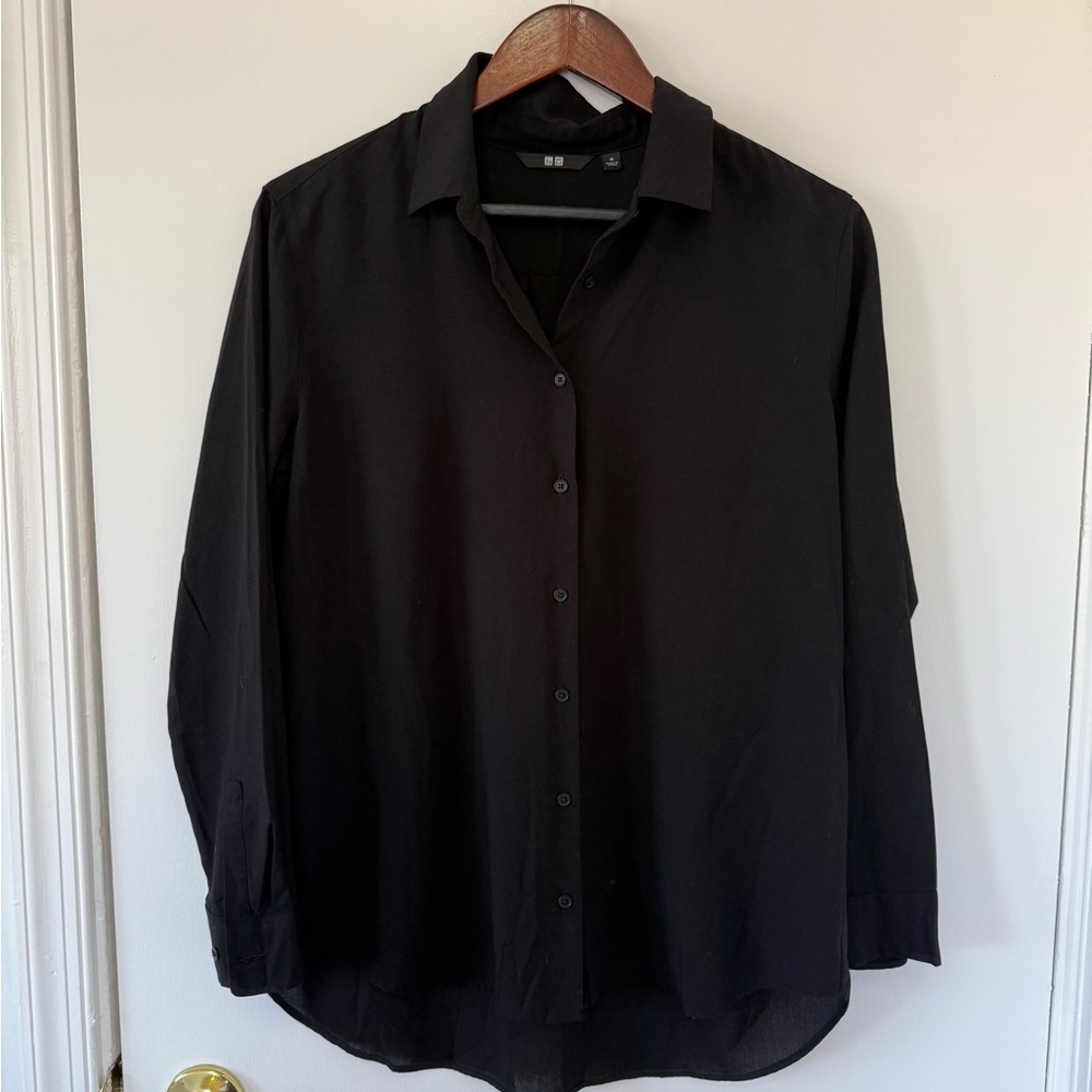 Uniqlo Black Button-Down Shirt | Casual & Minimalist Essential